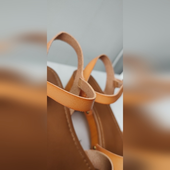 Cushionaire vegan sandals - Picture 3 of 9